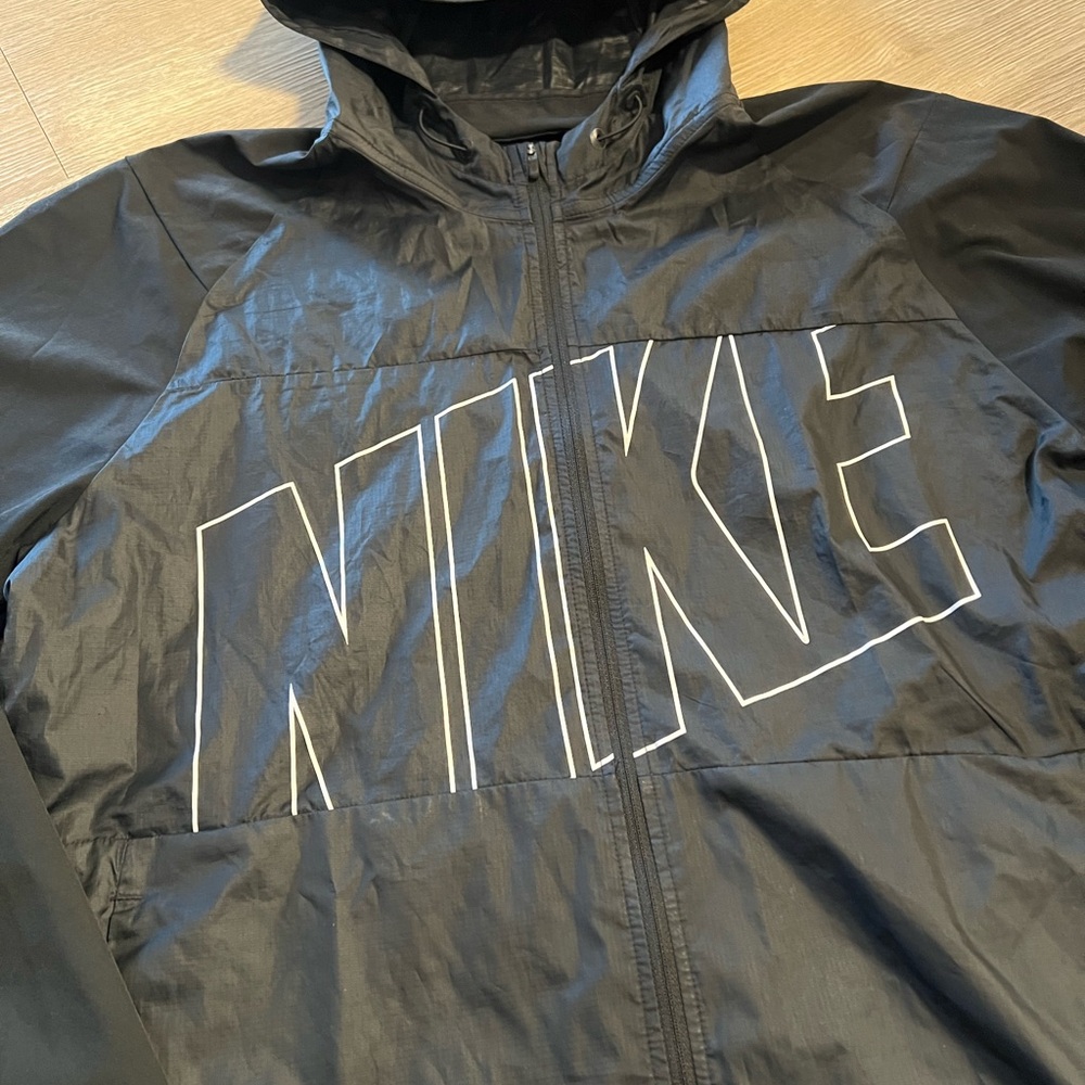 Nike Golf Men's Black Windbreaker Jacket - Picture 3 of 6